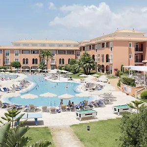 **** Lägenhetshotell Grupotel Macarella & Spanien